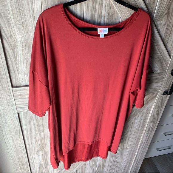 LulaRoe Irma Top - Picture 2 of 10